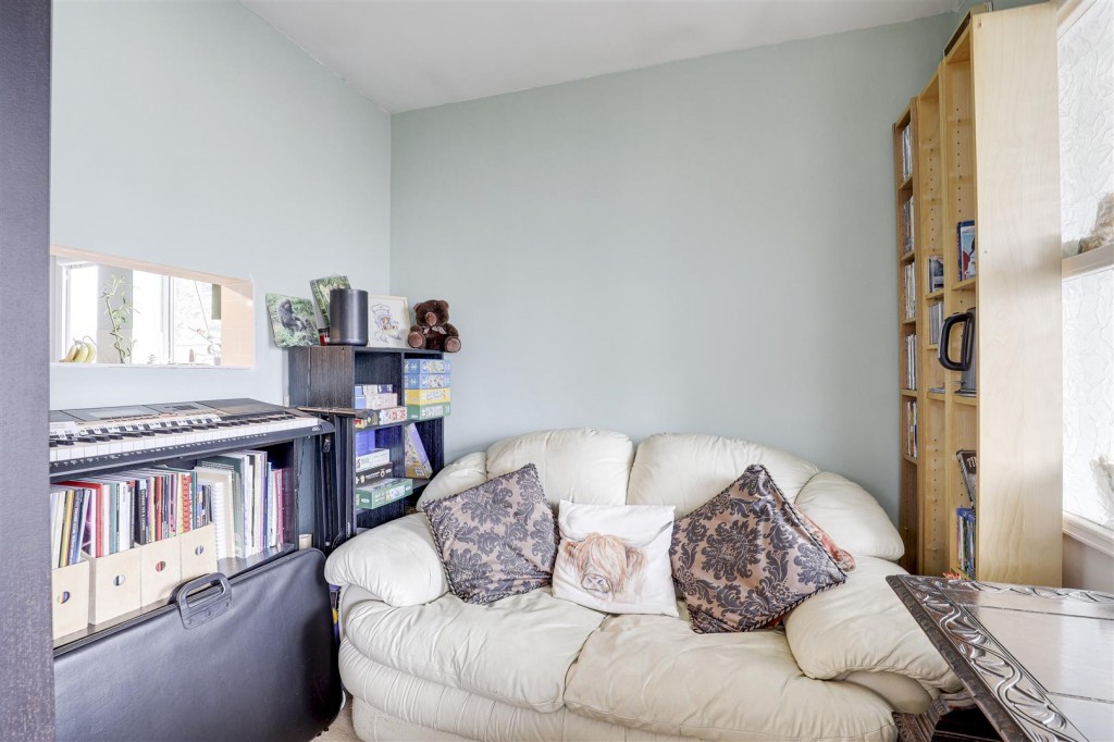 Cherrywood Gardens, Carlton, Nottinghamshire, NG3 6LS