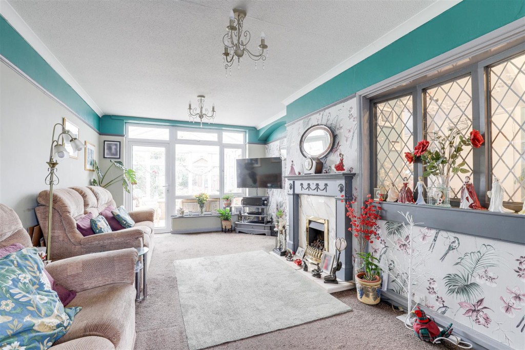 Oakfield Drive, Sandiacre, Nottinghamshire, NG10 5NH