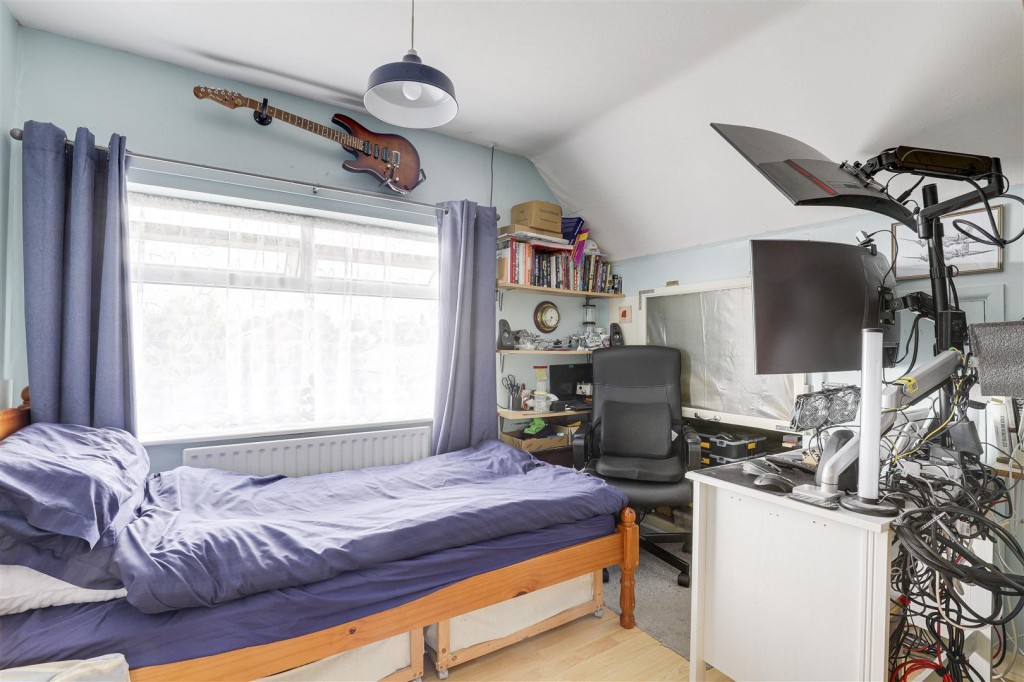 Oakfield Drive, Sandiacre, Nottinghamshire, NG10 5NH