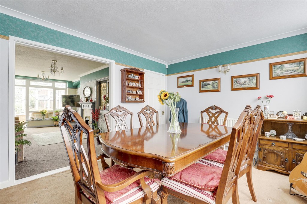 Oakfield Drive, Sandiacre, Nottinghamshire, NG10 5NH