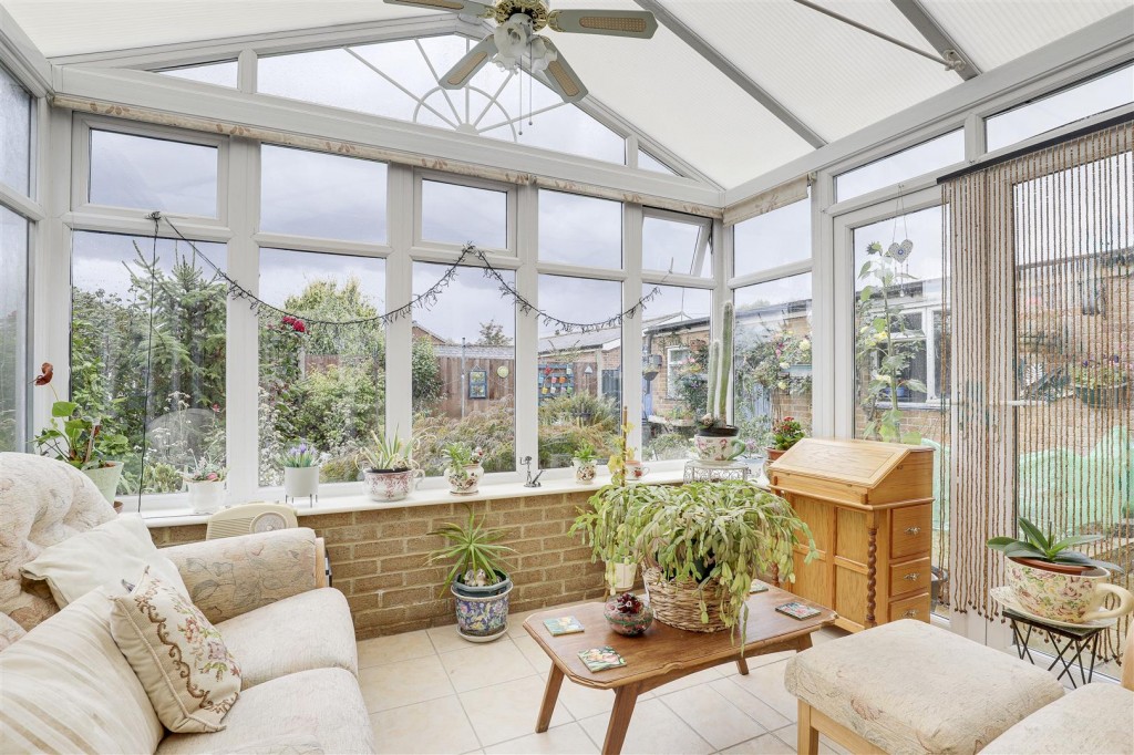 Oakfield Drive, Sandiacre, Nottinghamshire, NG10 5NH