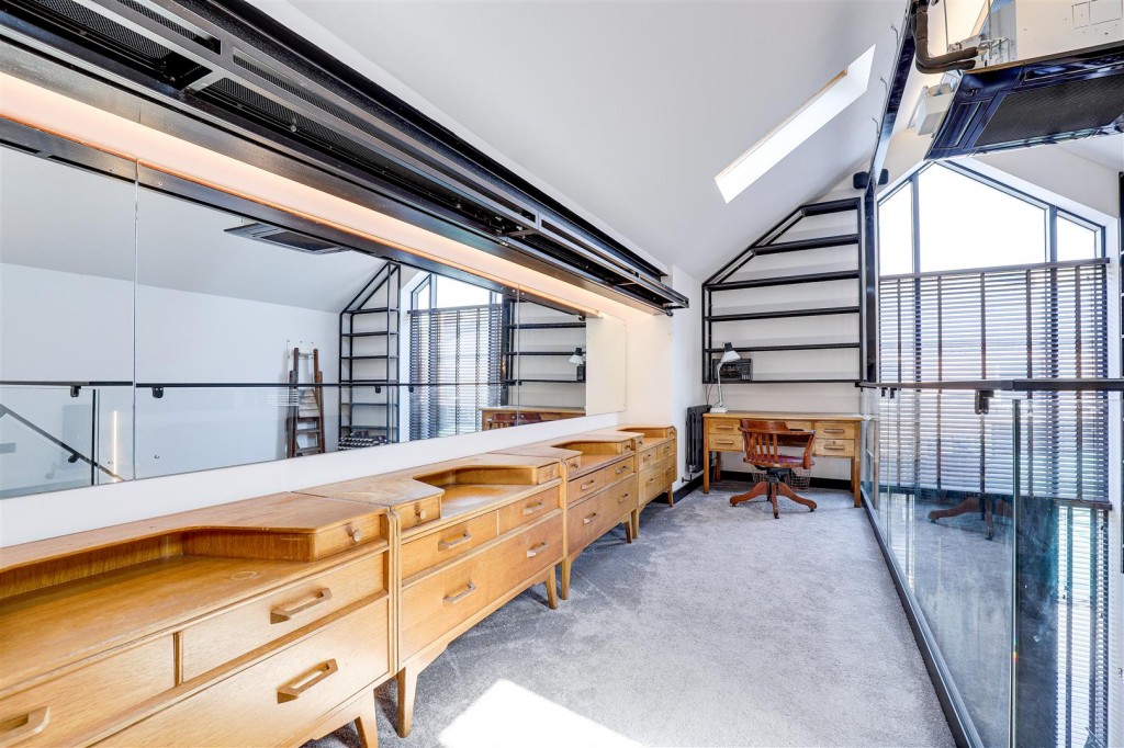 Haydn Road, Sherwood, Nottinghamshire, NG5 2LA