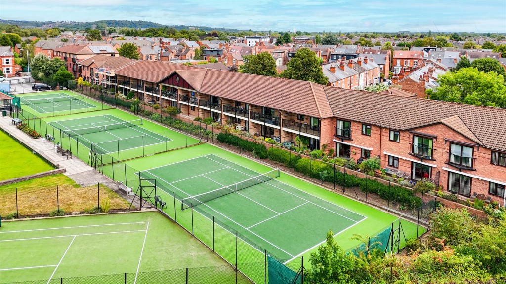 Marlborough Court, West Bridgford, Nottinghamshire, NG2 6BY