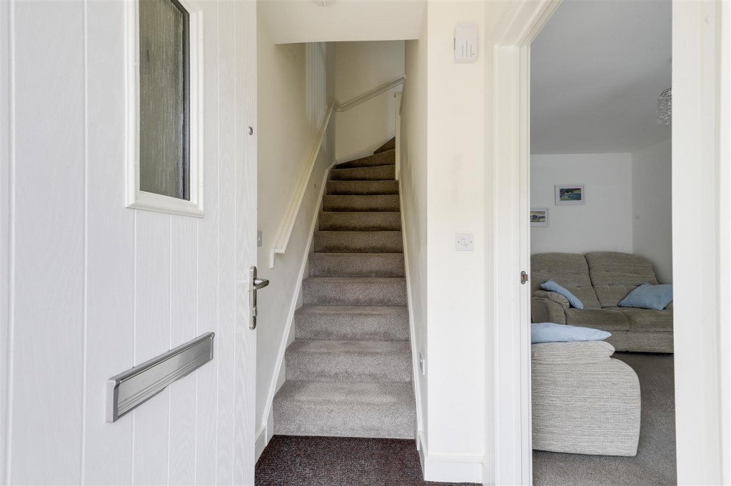 Moorgate Avenue, New Houghton, Mansfield, Nottinghamshire, NG19 8SS