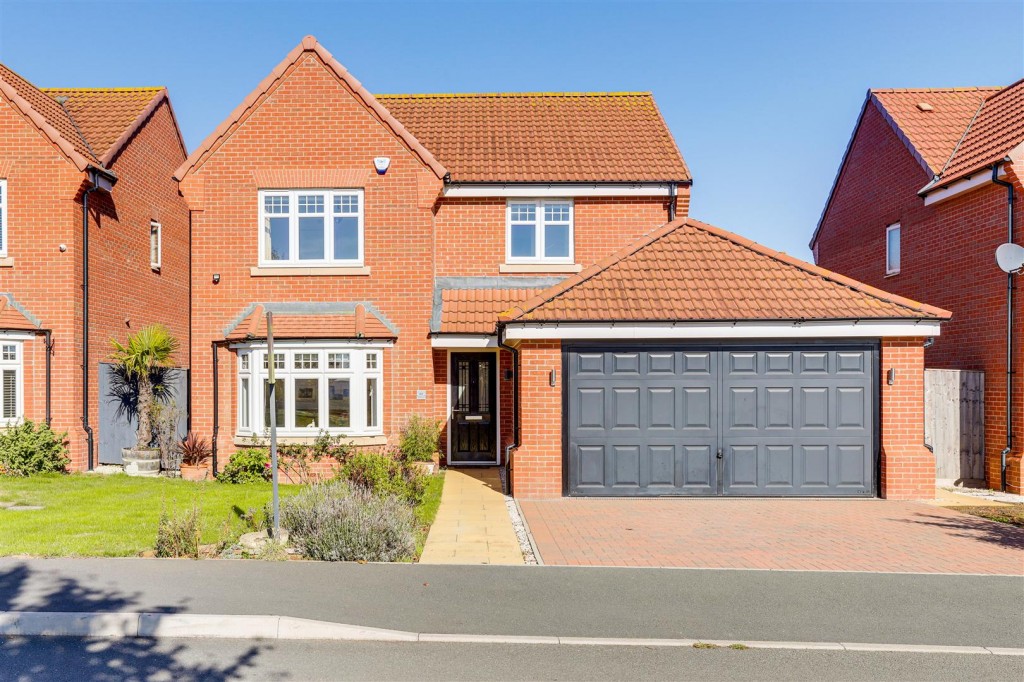 Airfield Way, Hucknall, Nottinghamshire, NG15 6WZ