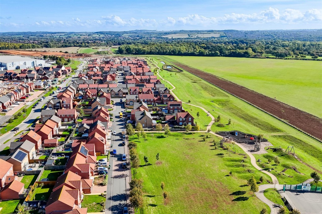 Airfield Way, Hucknall, Nottinghamshire, NG15 6WZ