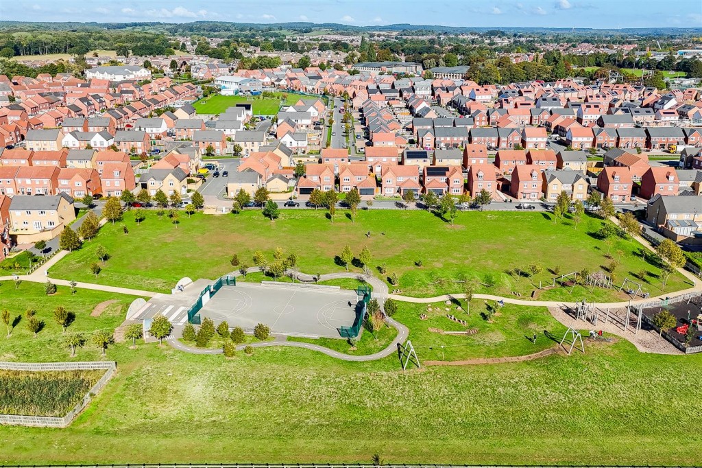 Airfield Way, Hucknall, Nottinghamshire, NG15 6WZ