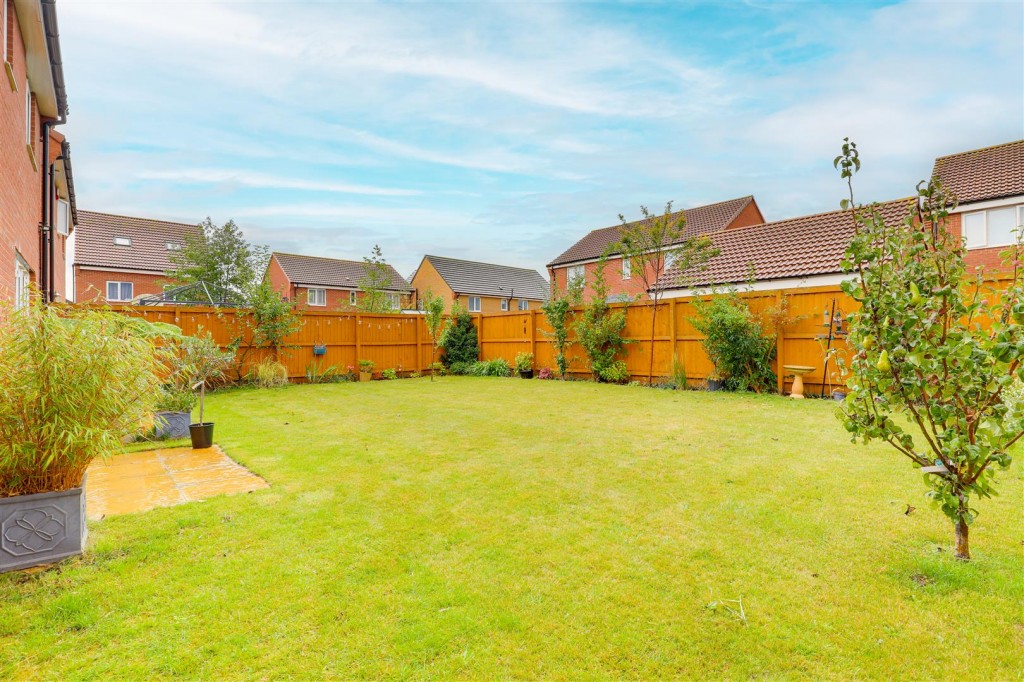 Airfield Way, Hucknall, Nottinghamshire, NG15 6WZ