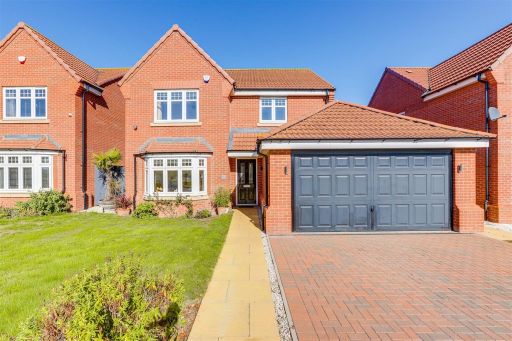 Airfield Way, Hucknall, Nottinghamshire, NG15 6WZ