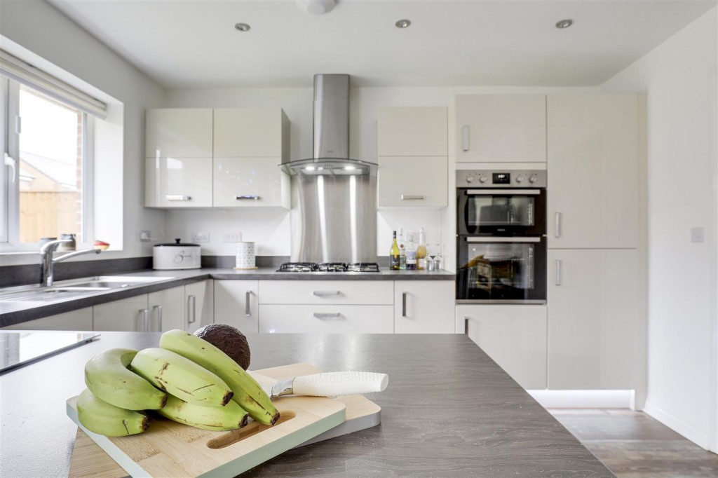 Airfield Way, Hucknall, Nottinghamshire, NG15 6WZ