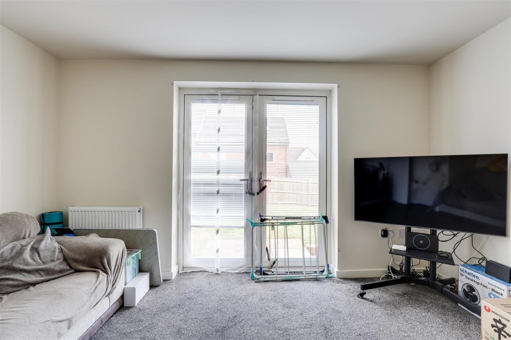 Poole Avenue, Gedling, Nottinghamshire, NG4 4ND