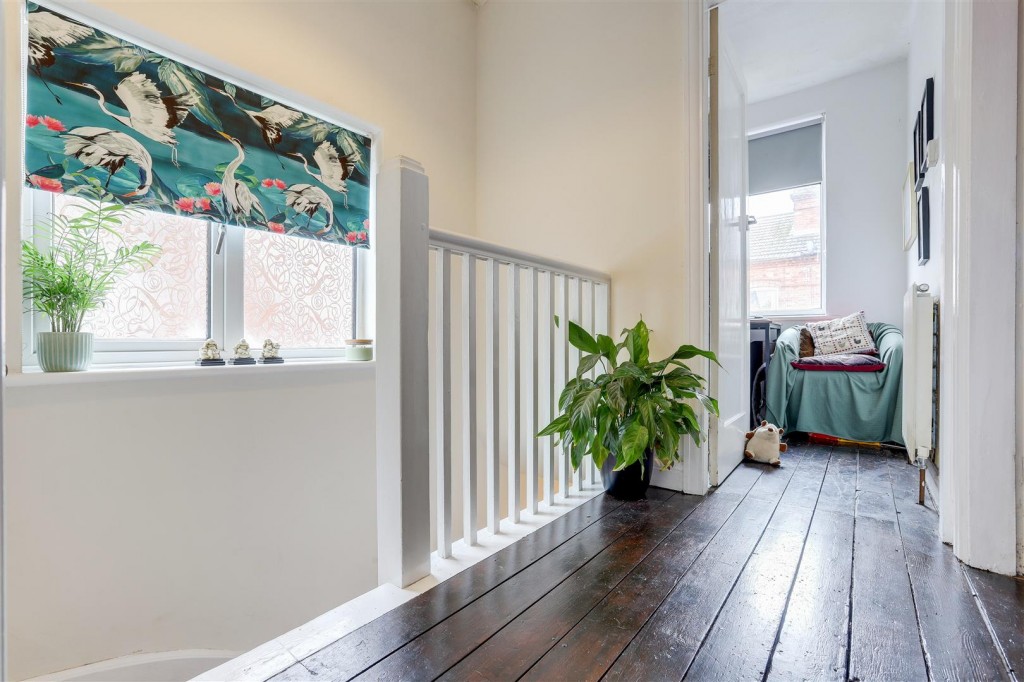 Dagmar Grove, Beeston, Nottinghamshire, NG9 2BH