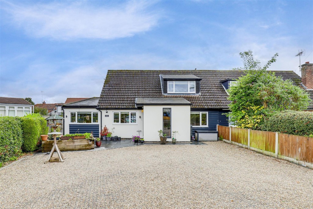 Broadmead, Burton Joyce, Nottinghamshire, NG14 5FL