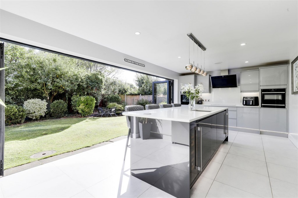 Swan Meadow, Colwick, Nottinghamshire, NG4 2ET