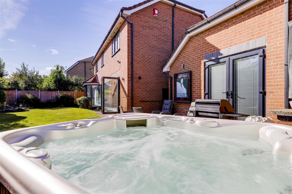 Swan Meadow, Colwick, Nottinghamshire, NG4 2ET