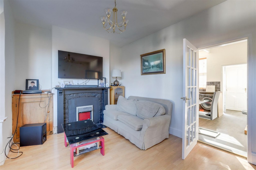 Egypt Road, Basford, Nottinghamshire, NG7 7GN