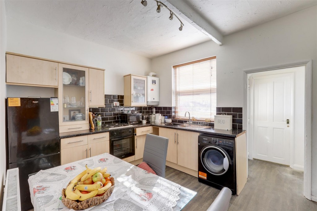 Egypt Road, Basford, Nottinghamshire, NG7 7GN