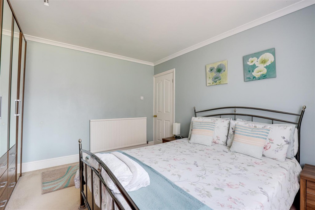 Foxhill Road, Carlton, Nottinghamshire, NG4 1PJ