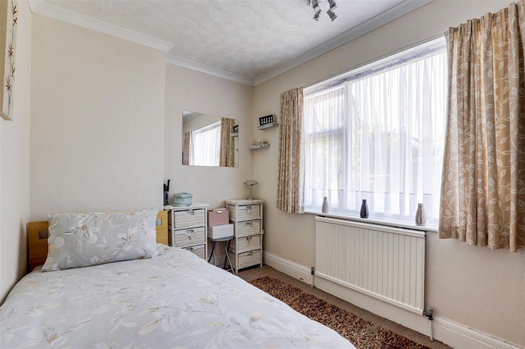 Foxhill Road, Carlton, Nottinghamshire, NG4 1PJ