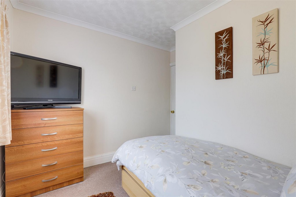 Foxhill Road, Carlton, Nottinghamshire, NG4 1PJ