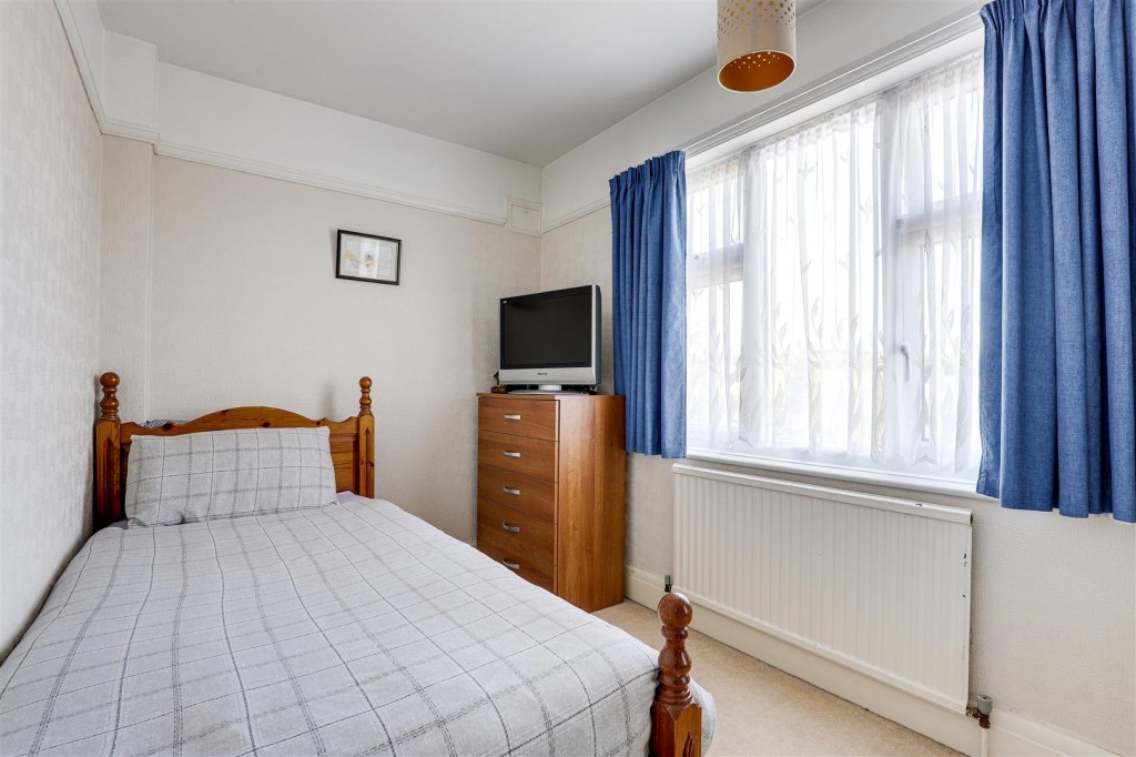 Foxhill Road, Carlton, Nottinghamshire, NG4 1PJ