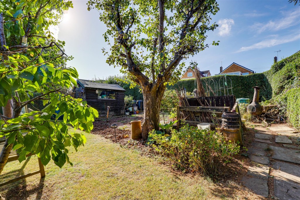 Foxhill Road, Carlton, Nottinghamshire, NG4 1PJ