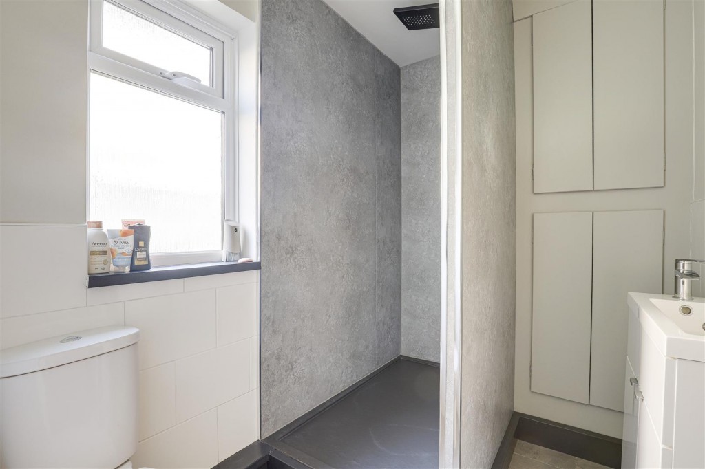 Curzon Street, Long Eaton, Derbyshire, NG10 4FR