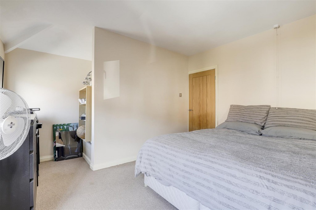 Curzon Street, Long Eaton, Derbyshire, NG10 4FR