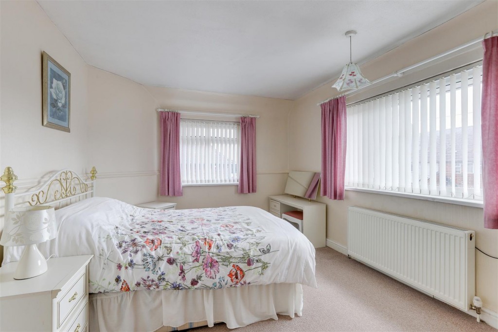 Ledbury Vale, Aspley, Nottinghamshire, NG8 5QH