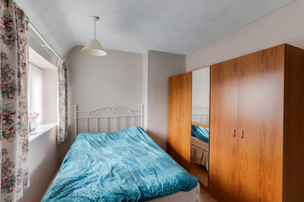 Ledbury Vale, Aspley, Nottinghamshire, NG8 5QH