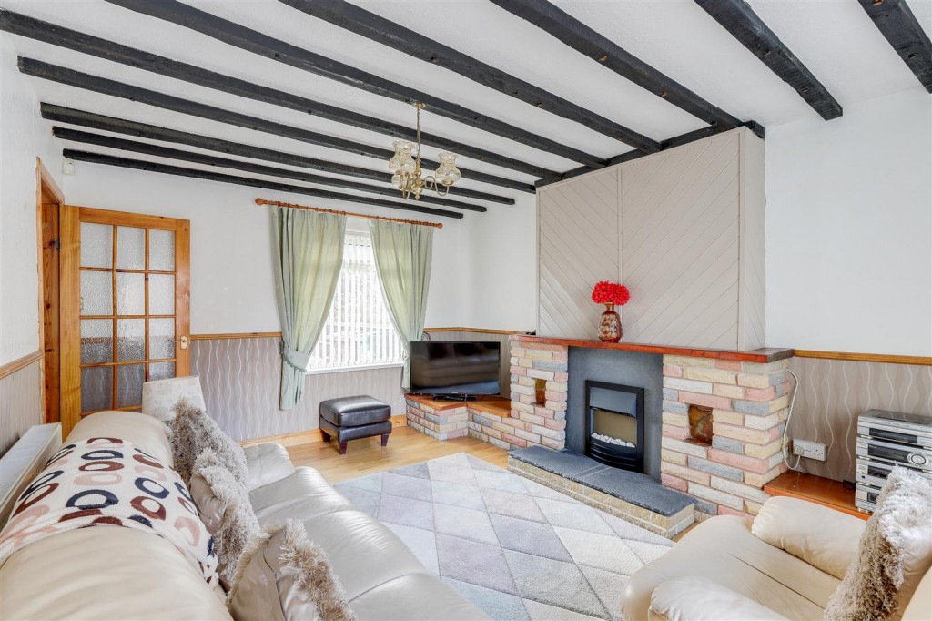 Ledbury Vale, Aspley, Nottinghamshire, NG8 5QH