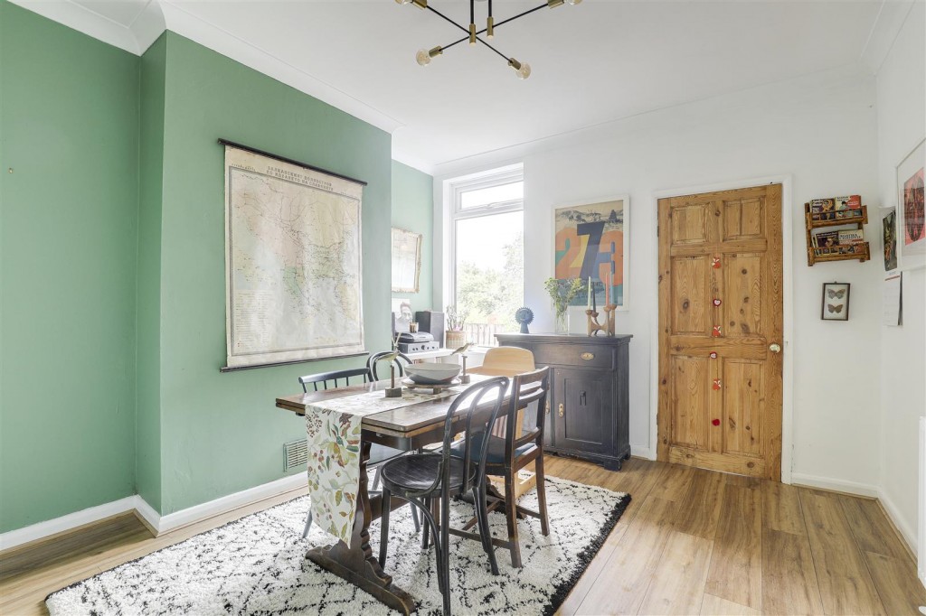 Carlton Road, Carlton, Nottinghamshire, NG3 7AF