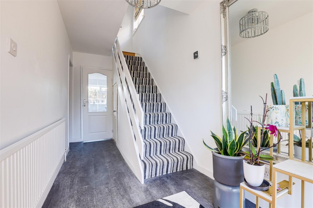 Bernisdale Close, Rise Park, Nottinghamshire, NG5 5DR