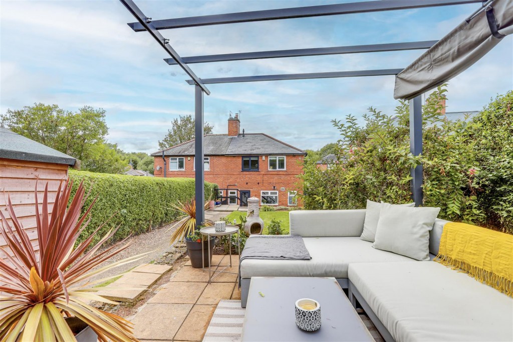 Eltham Drive, Broxtowe, Nottinghamshire, NG8 6BQ