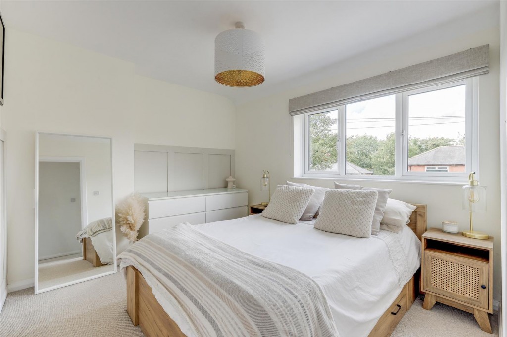 Eltham Drive, Broxtowe, Nottinghamshire, NG8 6BQ