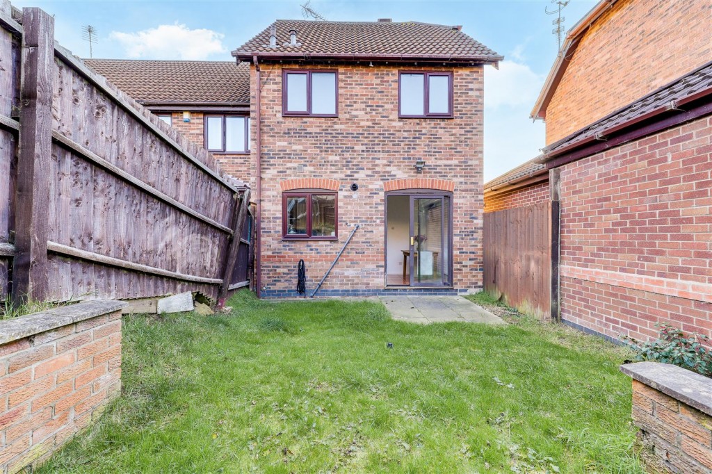 Shandwick Close, Arnold, Nottinghamshire, NG5 8AZ