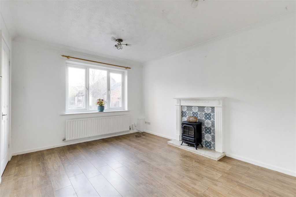 Shandwick Close, Arnold, Nottinghamshire, NG5 8AZ