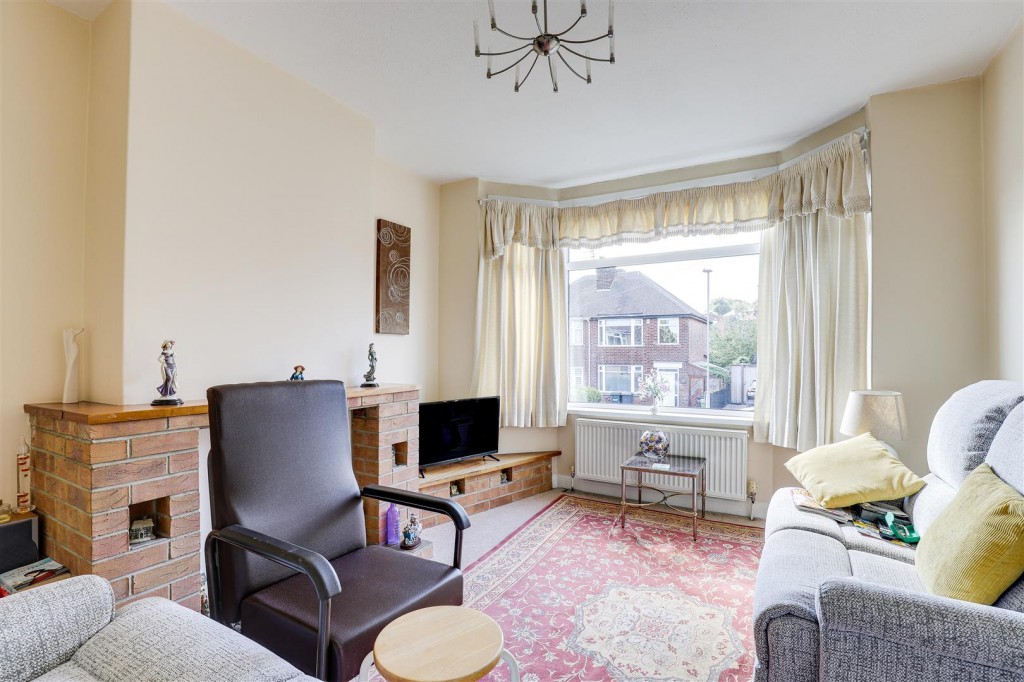 Prospect Road, Carlton, Nottinghamshire, NG4 1LX