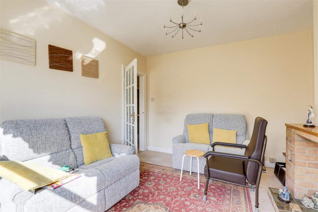 Prospect Road, Carlton, Nottinghamshire, NG4 1LX