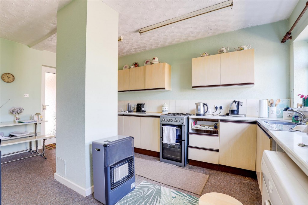 Prospect Road, Carlton, Nottinghamshire, NG4 1LX