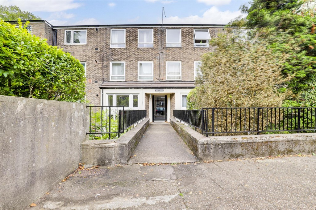 Redcliffe Road, Mapperley Park, Nottinghamshire, NG3 5AW