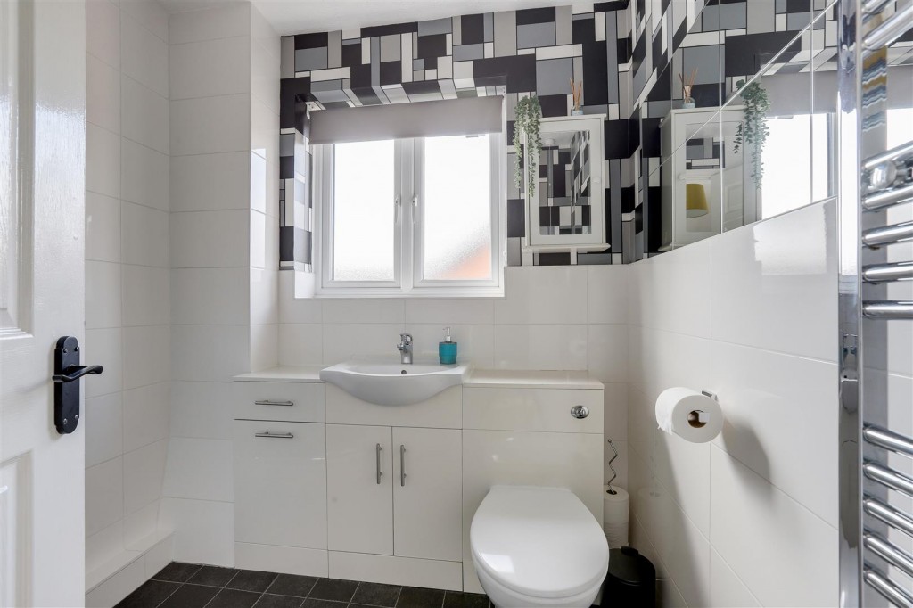 Hadleigh Close, Toton, Nottinghamshire, NG9 6LU