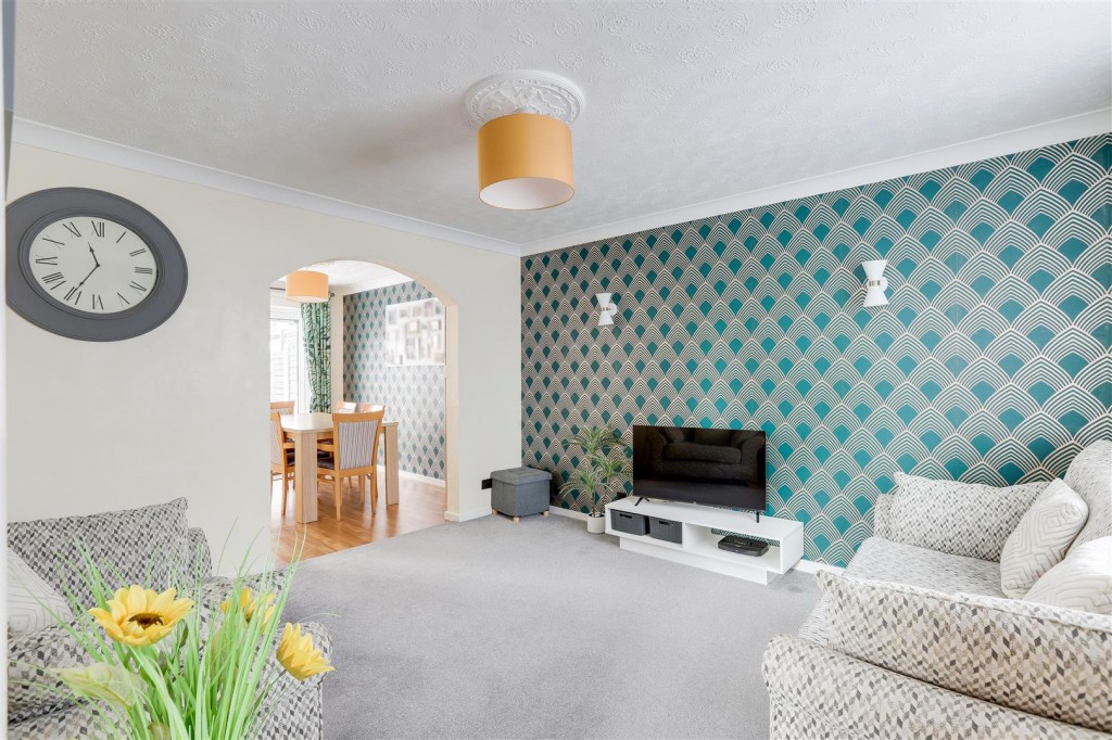 Hadleigh Close, Toton, Nottinghamshire, NG9 6LU