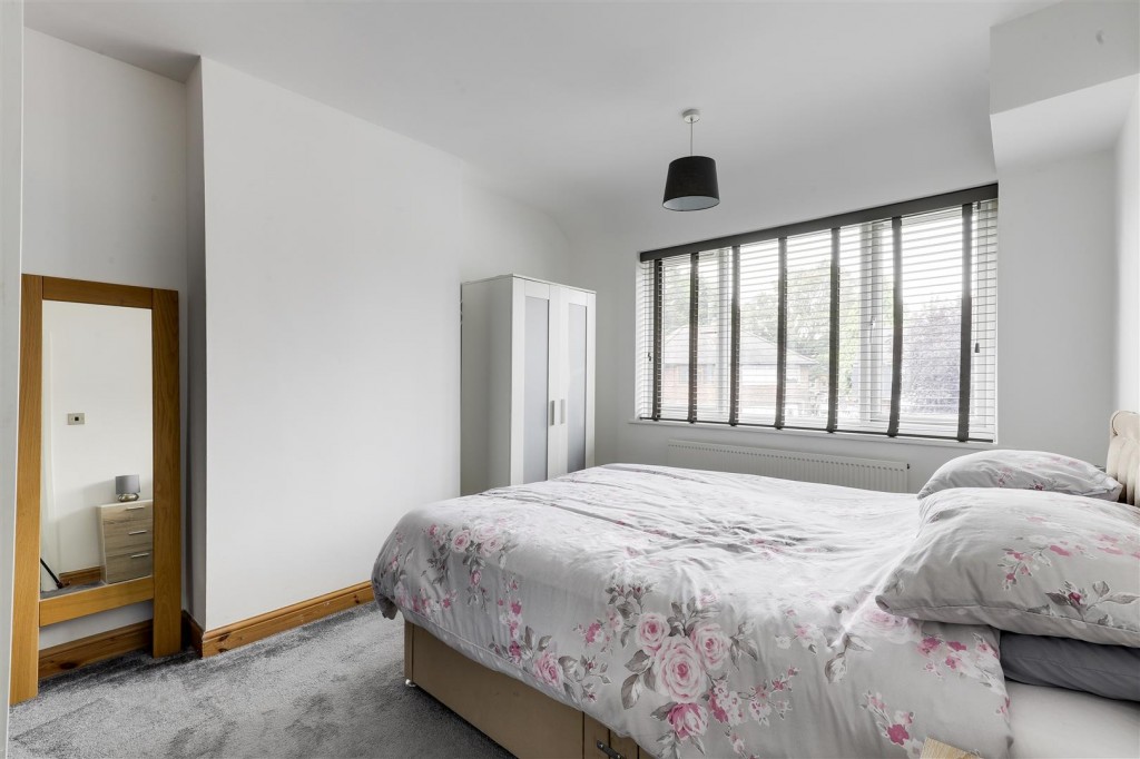 Norburn Crescent, Nottingham, Nottinghamshire, NG6 0An