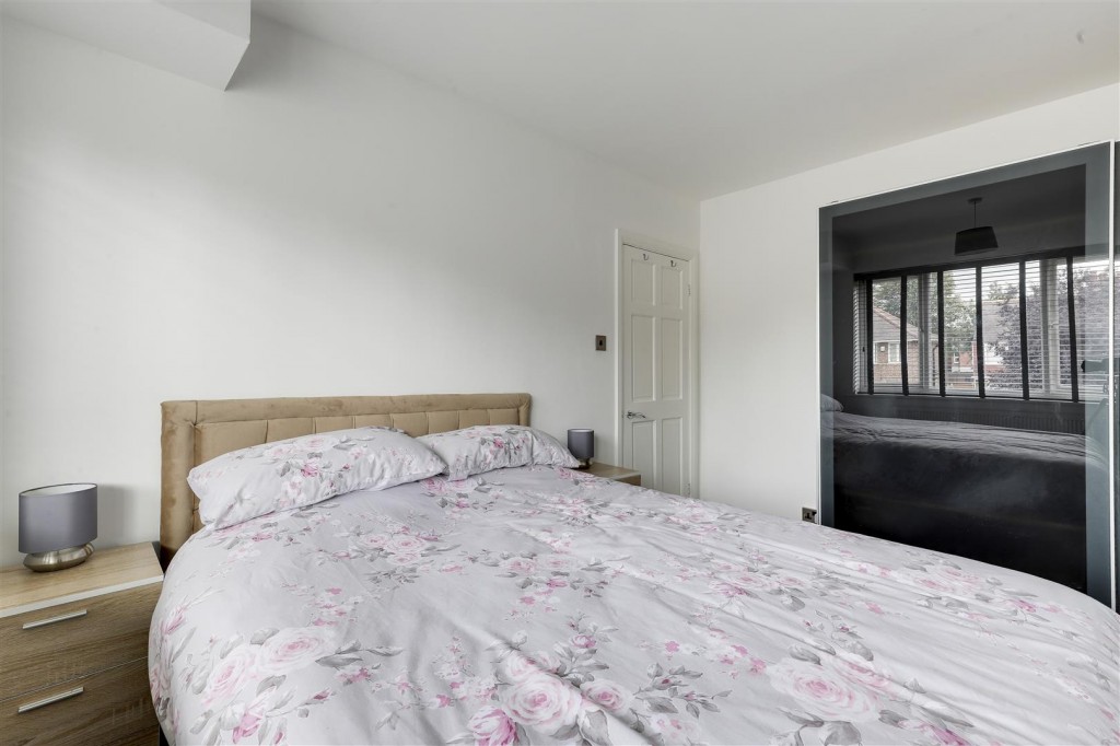 Norburn Crescent, Nottingham, Nottinghamshire, NG6 0An