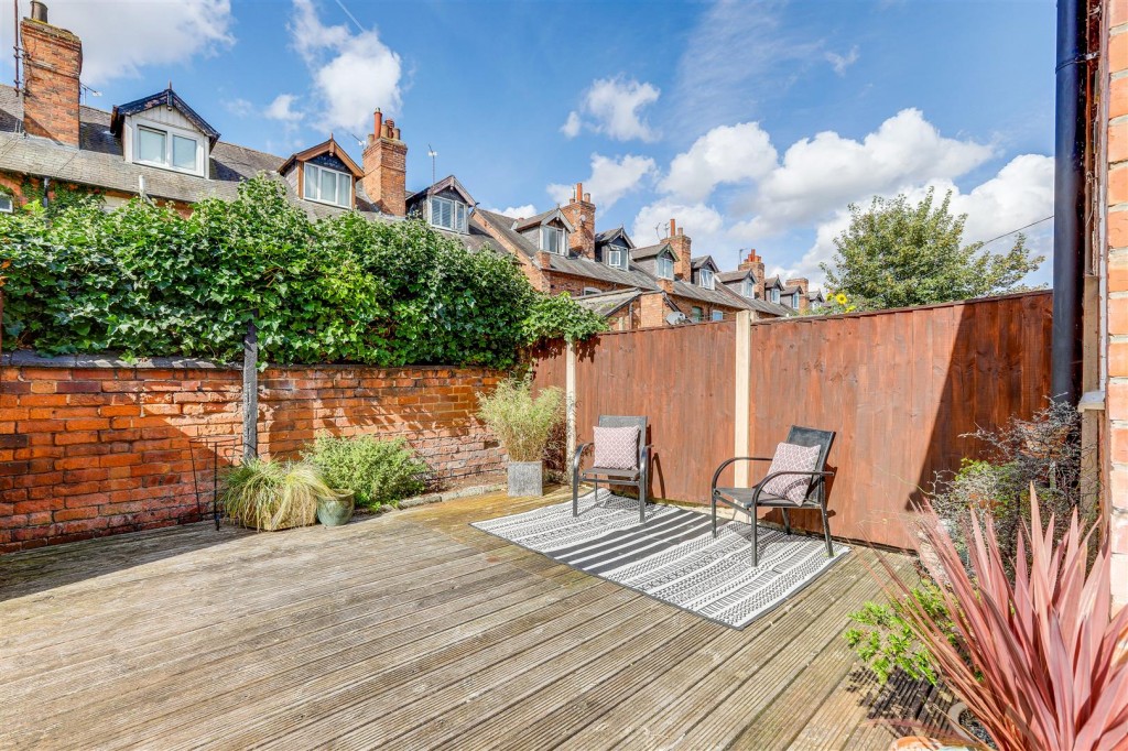 Woolmer Road, The Meadows, Nottinghamshire, NG2 2FD