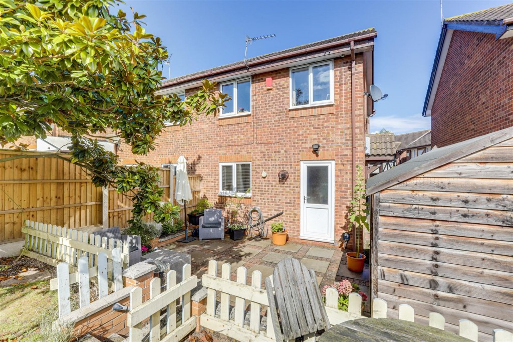 Dylan Thomas Road, Bestwood Park, Nottinghamshire, NG5 5UA