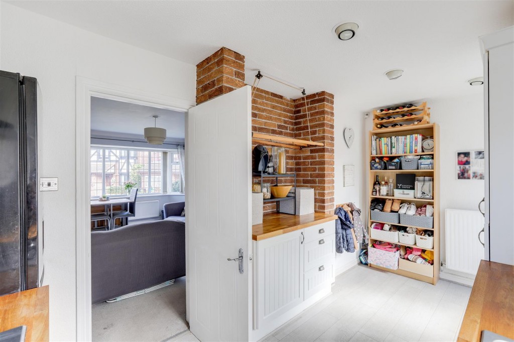 Dylan Thomas Road, Bestwood Park, Nottinghamshire, NG5 5UA