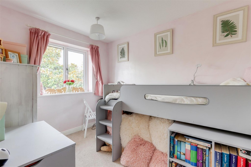 Dylan Thomas Road, Bestwood Park, Nottinghamshire, NG5 5UA