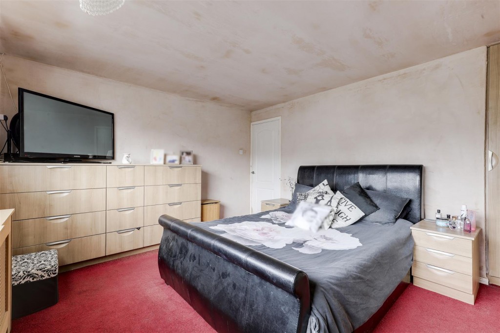 Surgeys Lane, Arnold, Nottinghamshire, NG5 8EP